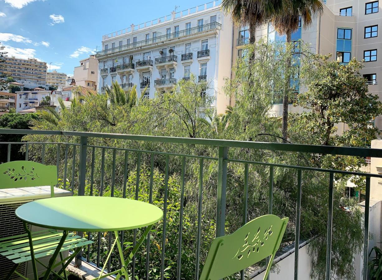 Quiet Studio With A Big Balcony Nice Luaran gambar