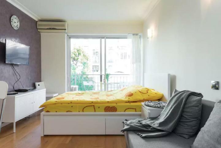 Quiet Studio With A Big Balcony Nice Luaran gambar