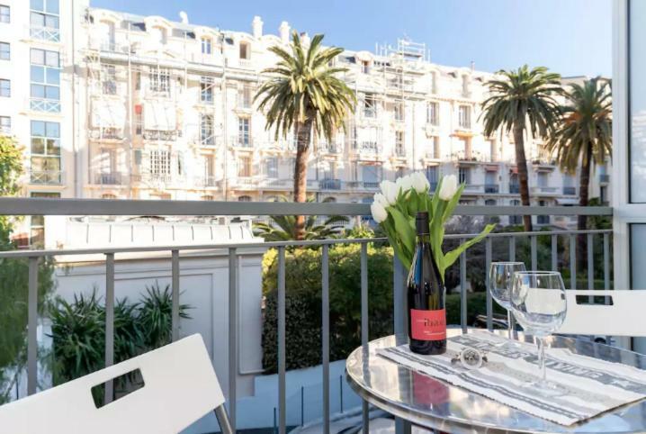 Quiet Studio With A Big Balcony Nice Luaran gambar